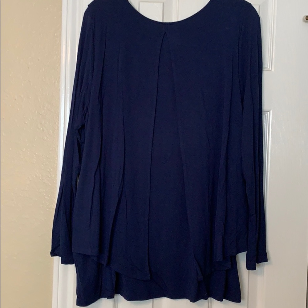 Top - Picture 4 of 5